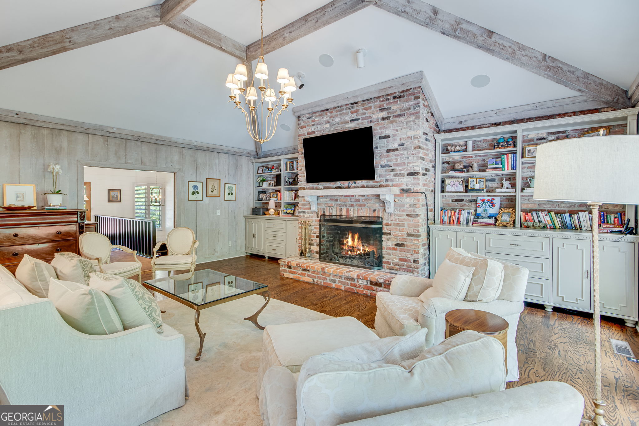 3161 Overlook Drive