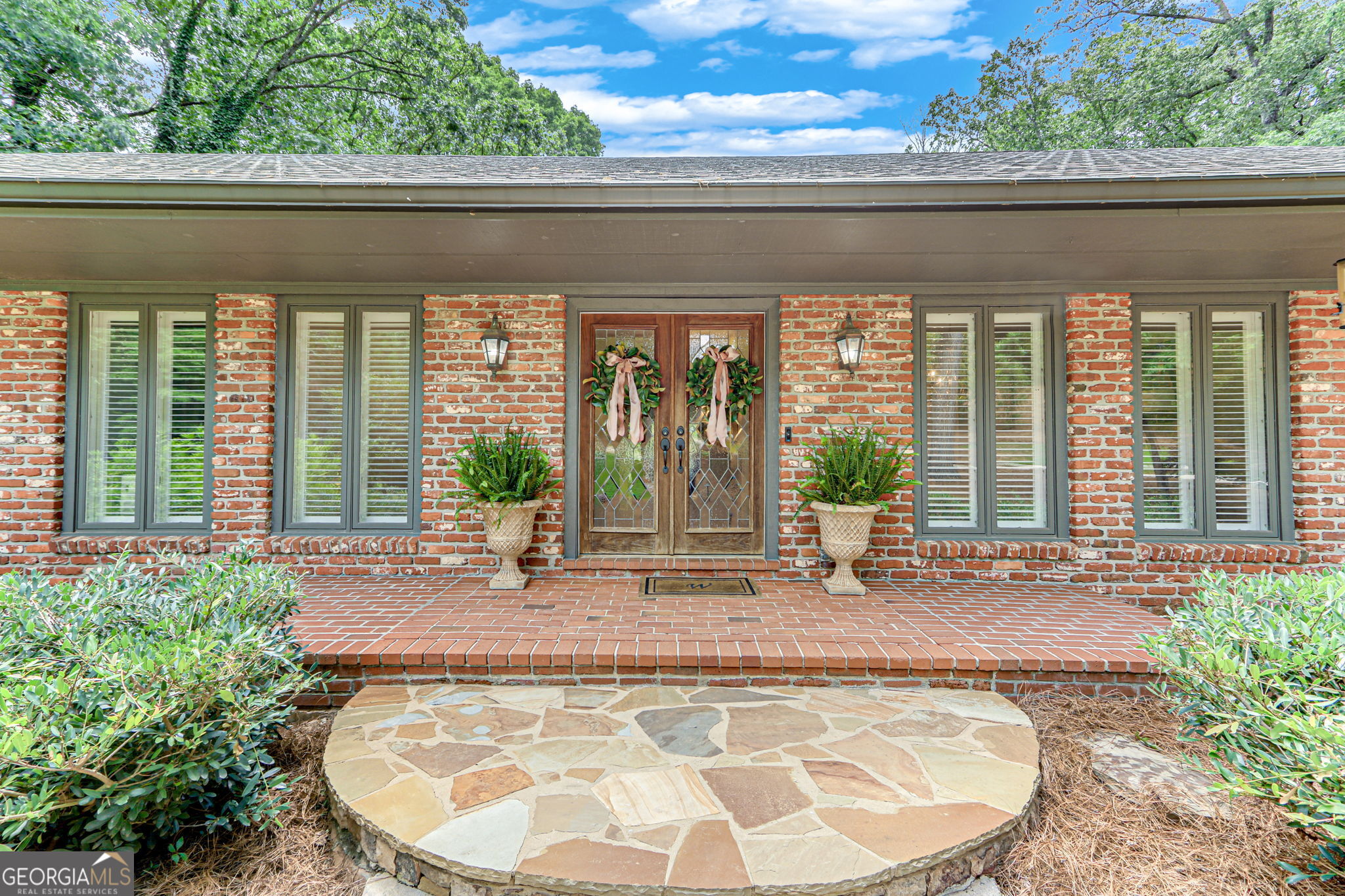 3161 Overlook Drive