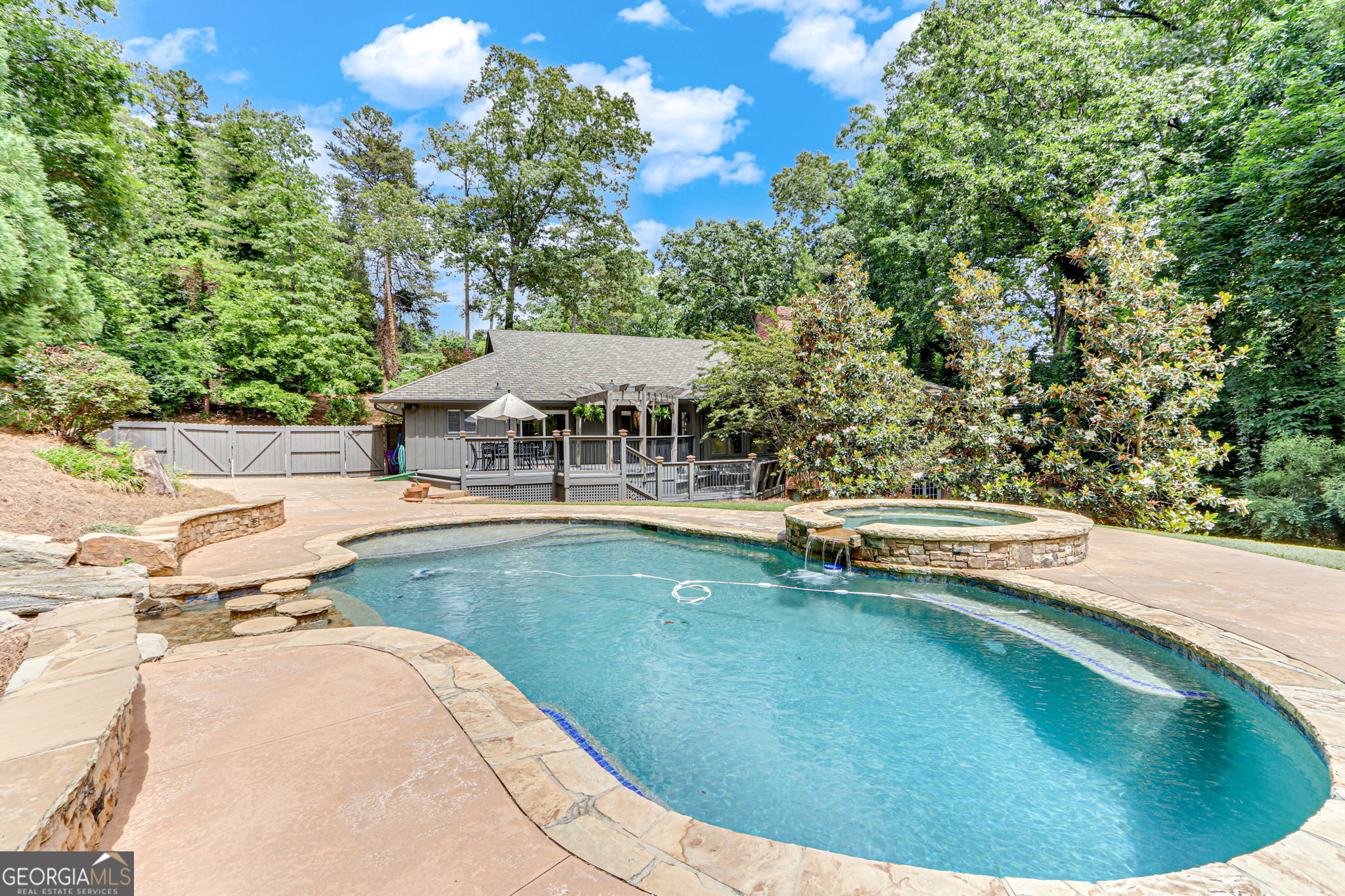 3161 Overlook Drive