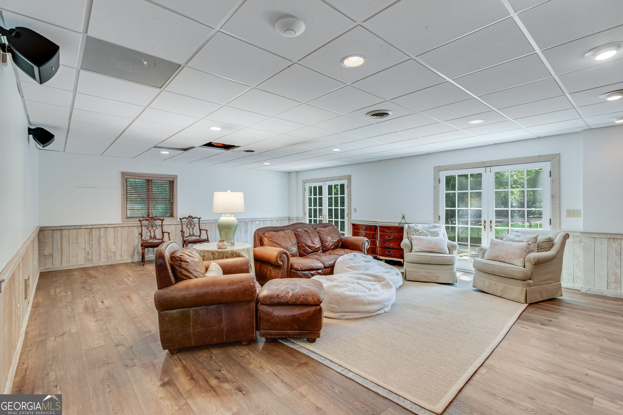 3161 Overlook Drive