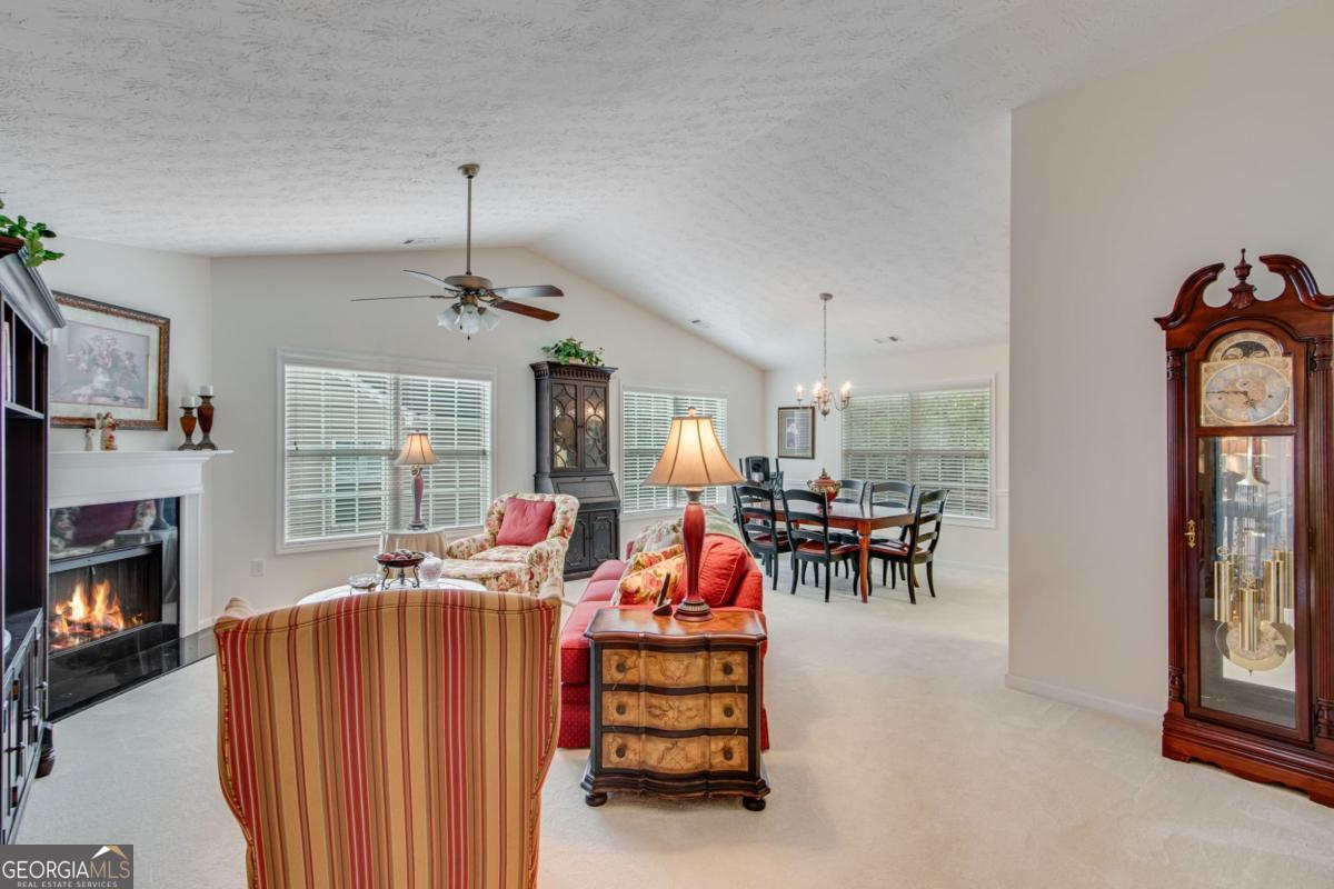 936 Village View Circle