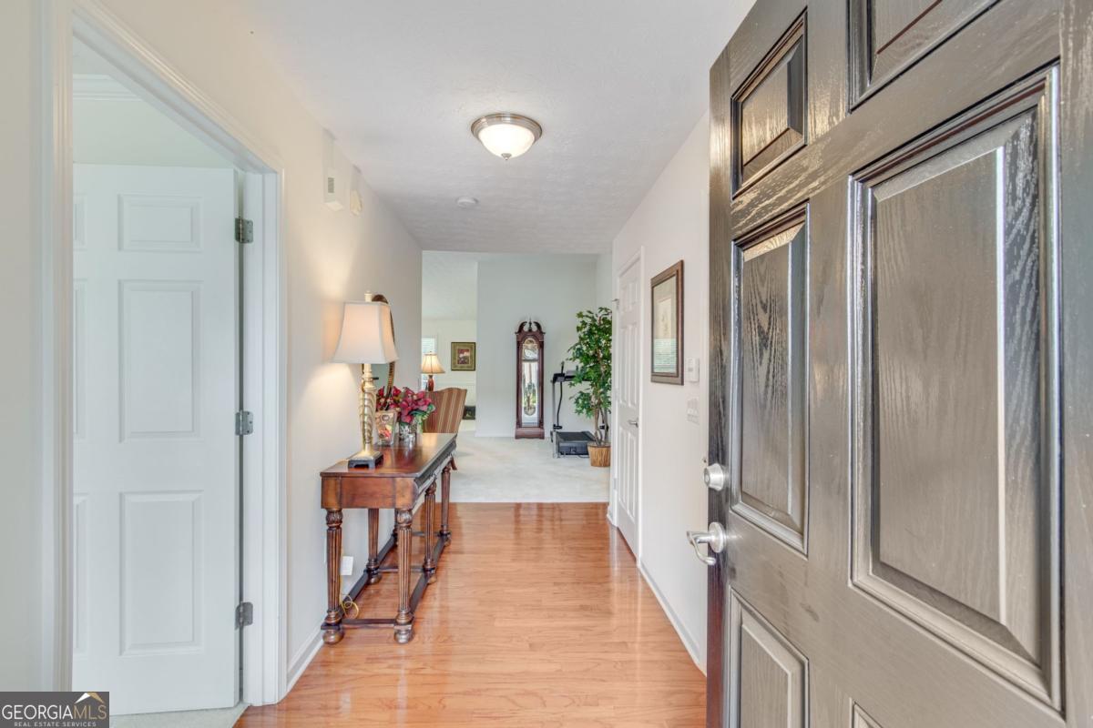 936 Village View Circle
