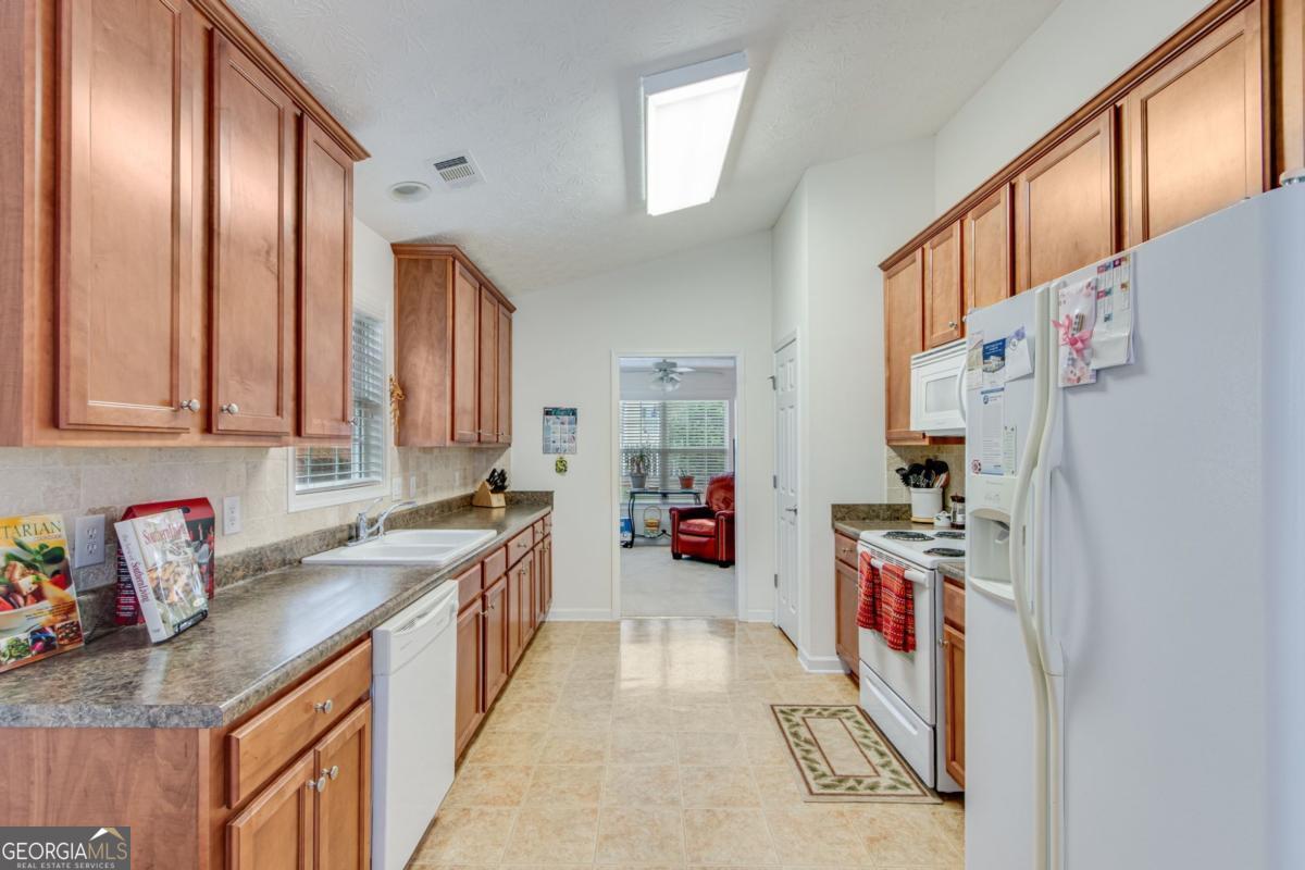 936 Village View Circle