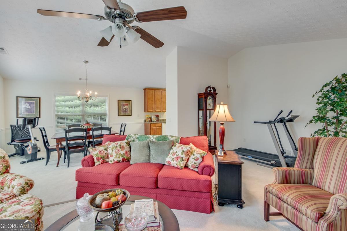 936 Village View Circle