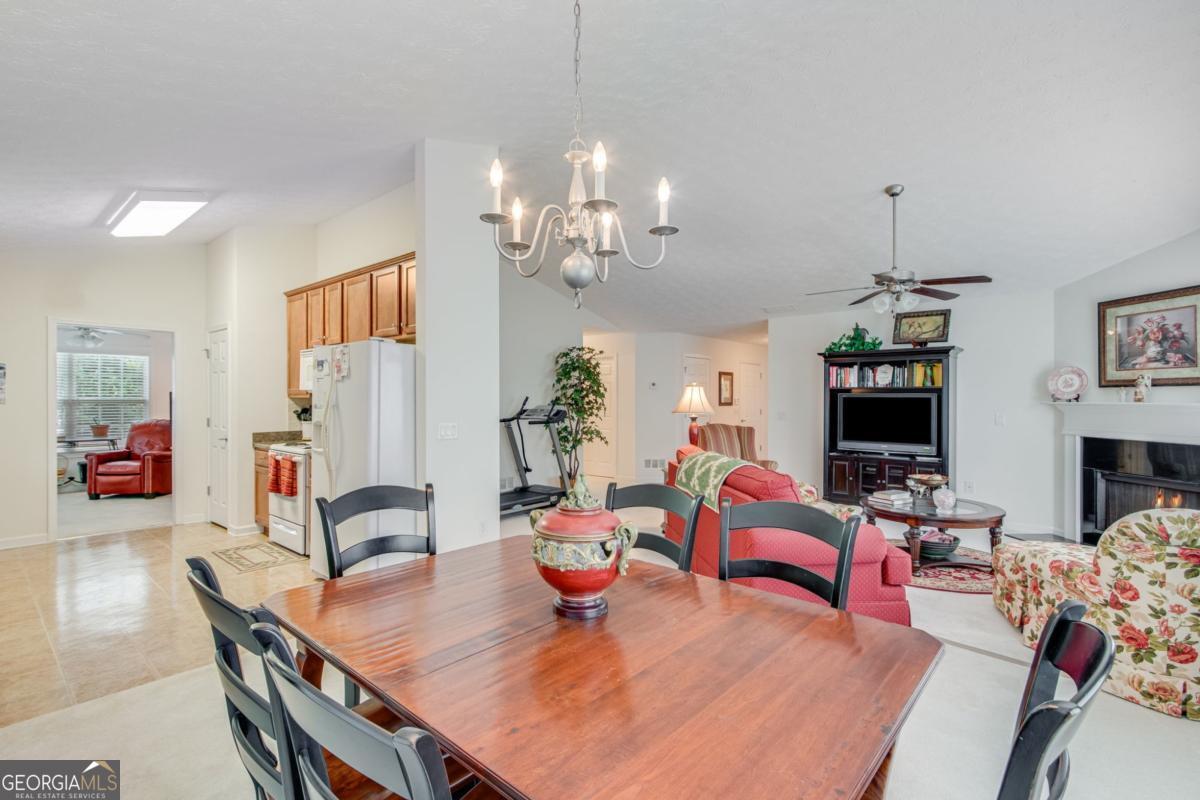 936 Village View Circle