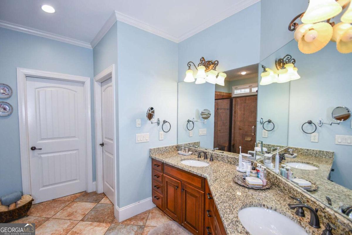 1173 Saint Charles Place