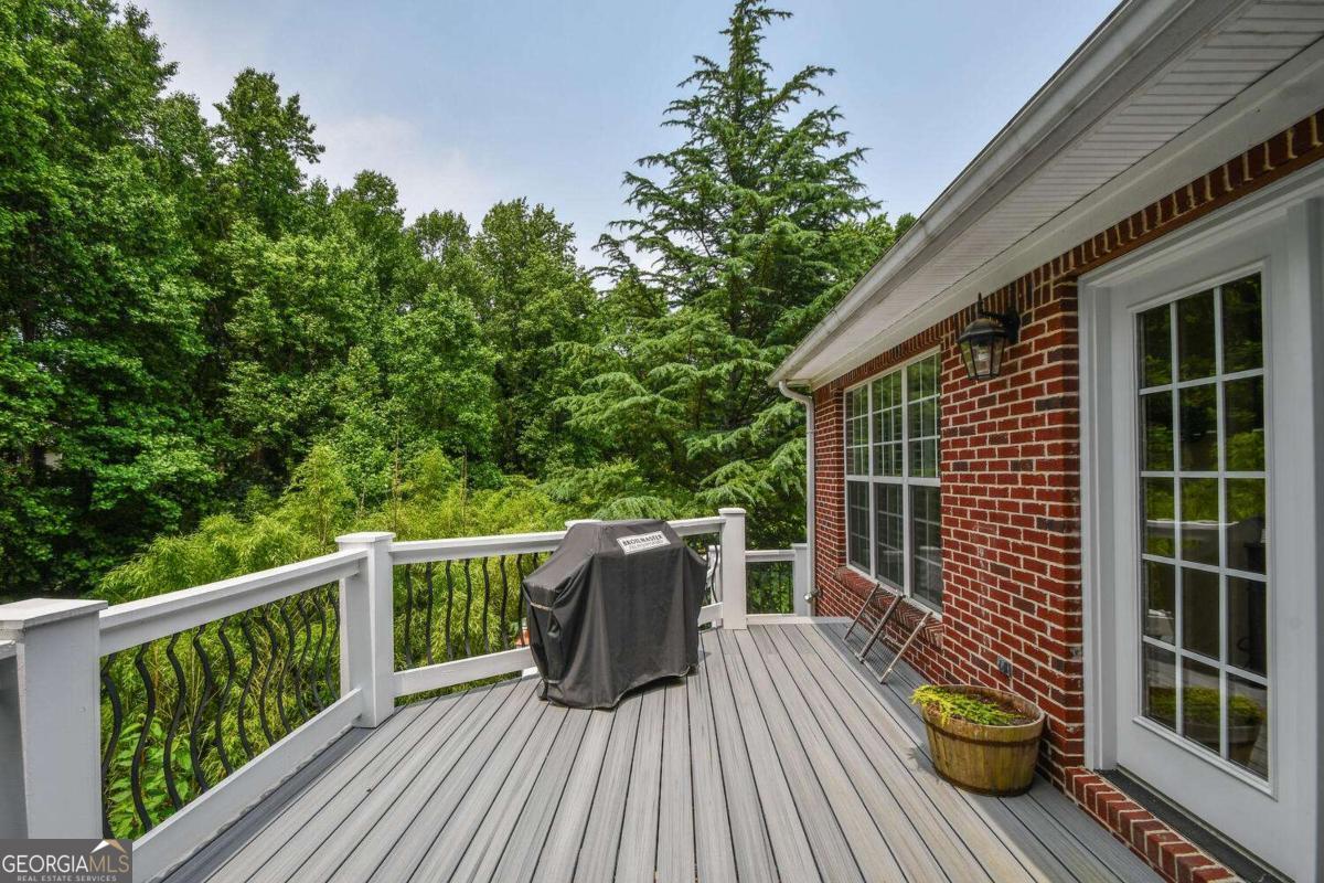 1173 Saint Charles Place