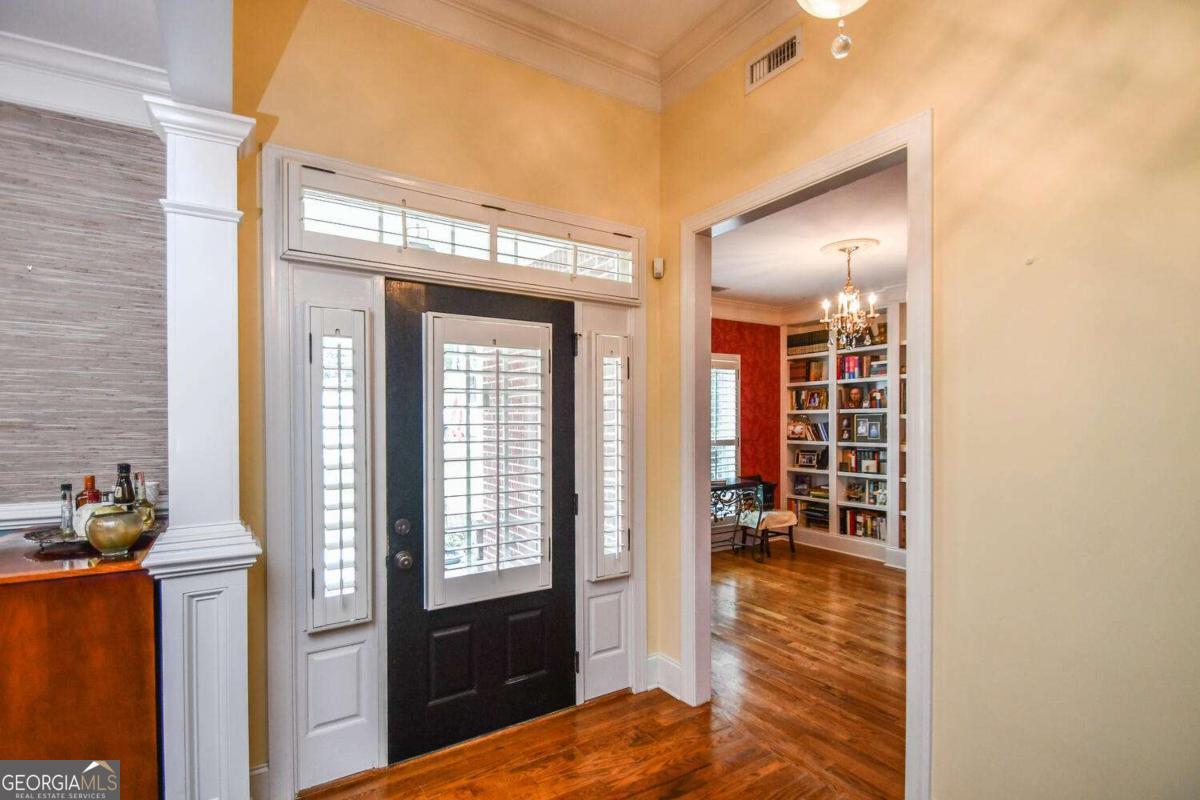 1173 Saint Charles Place