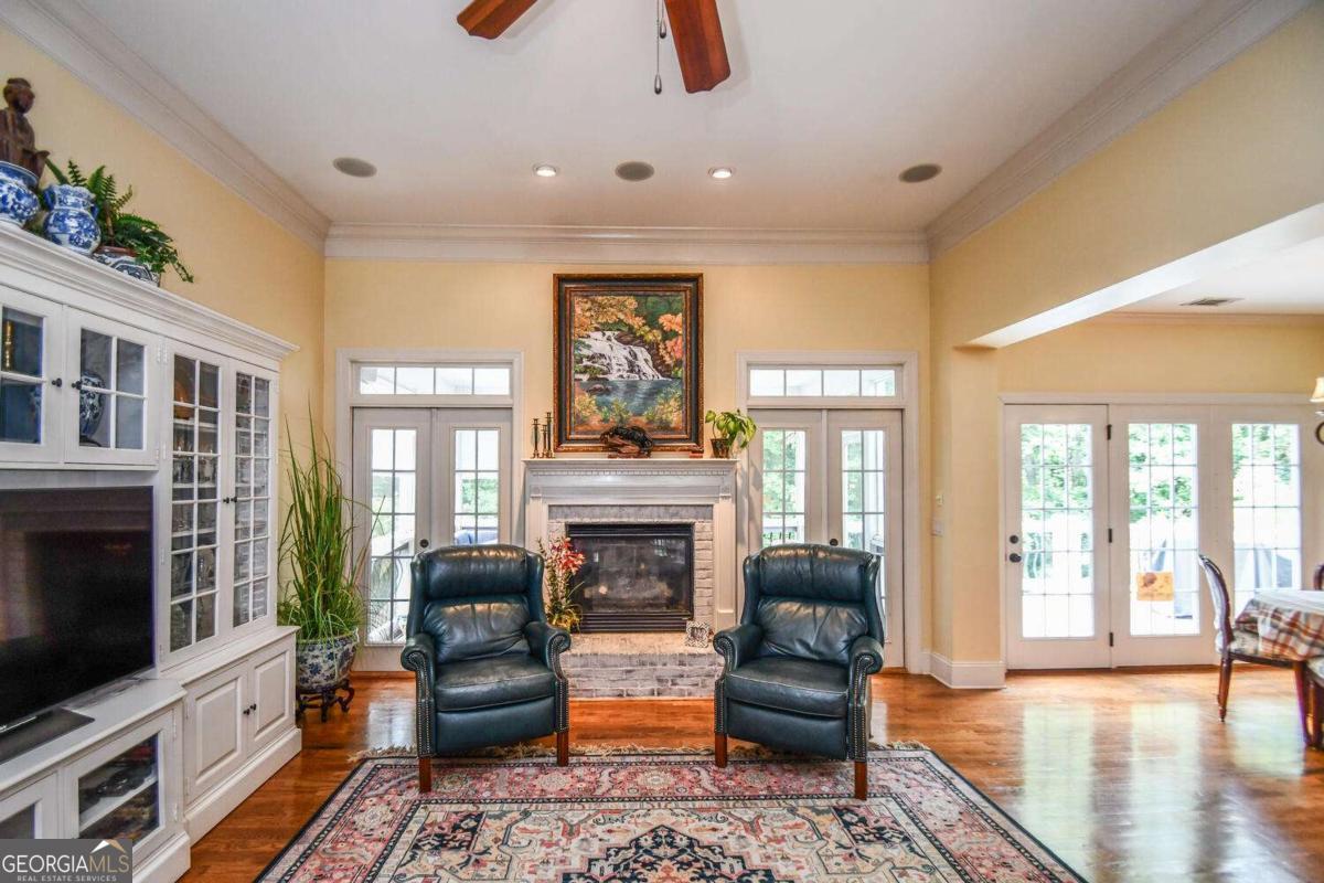1173 Saint Charles Place