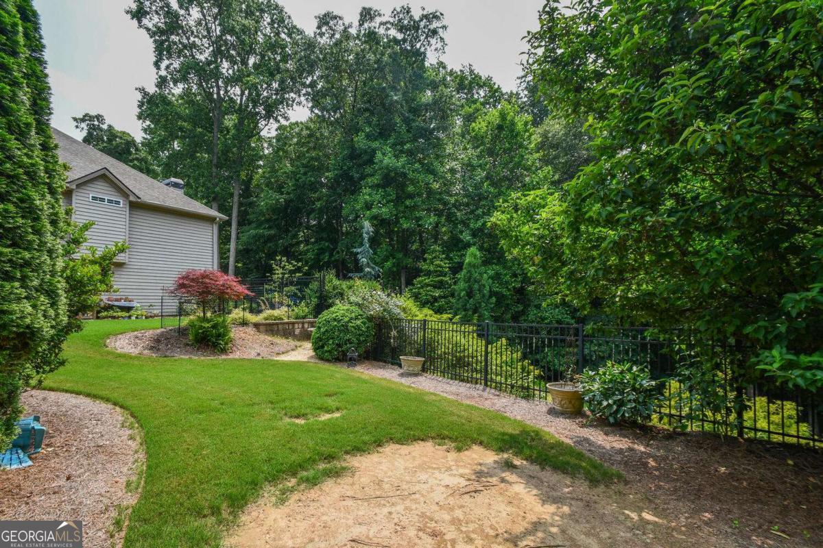 1173 Saint Charles Place