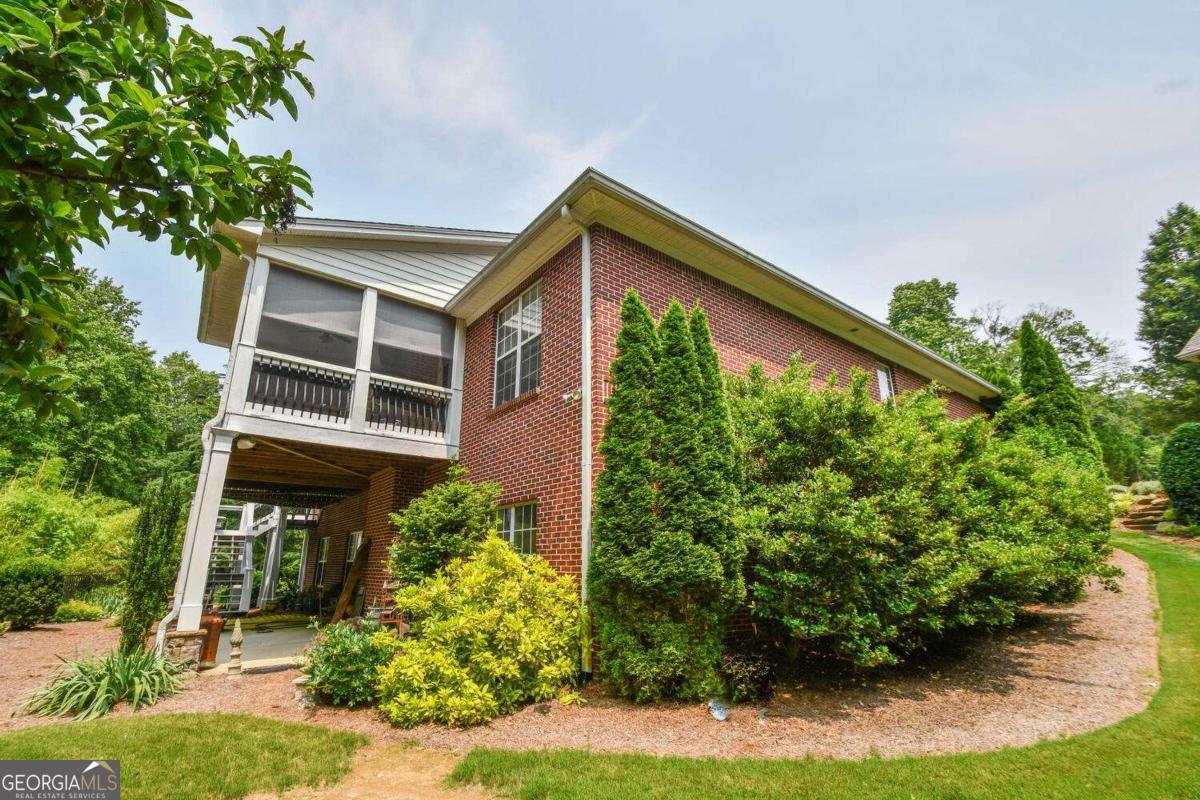 1173 Saint Charles Place