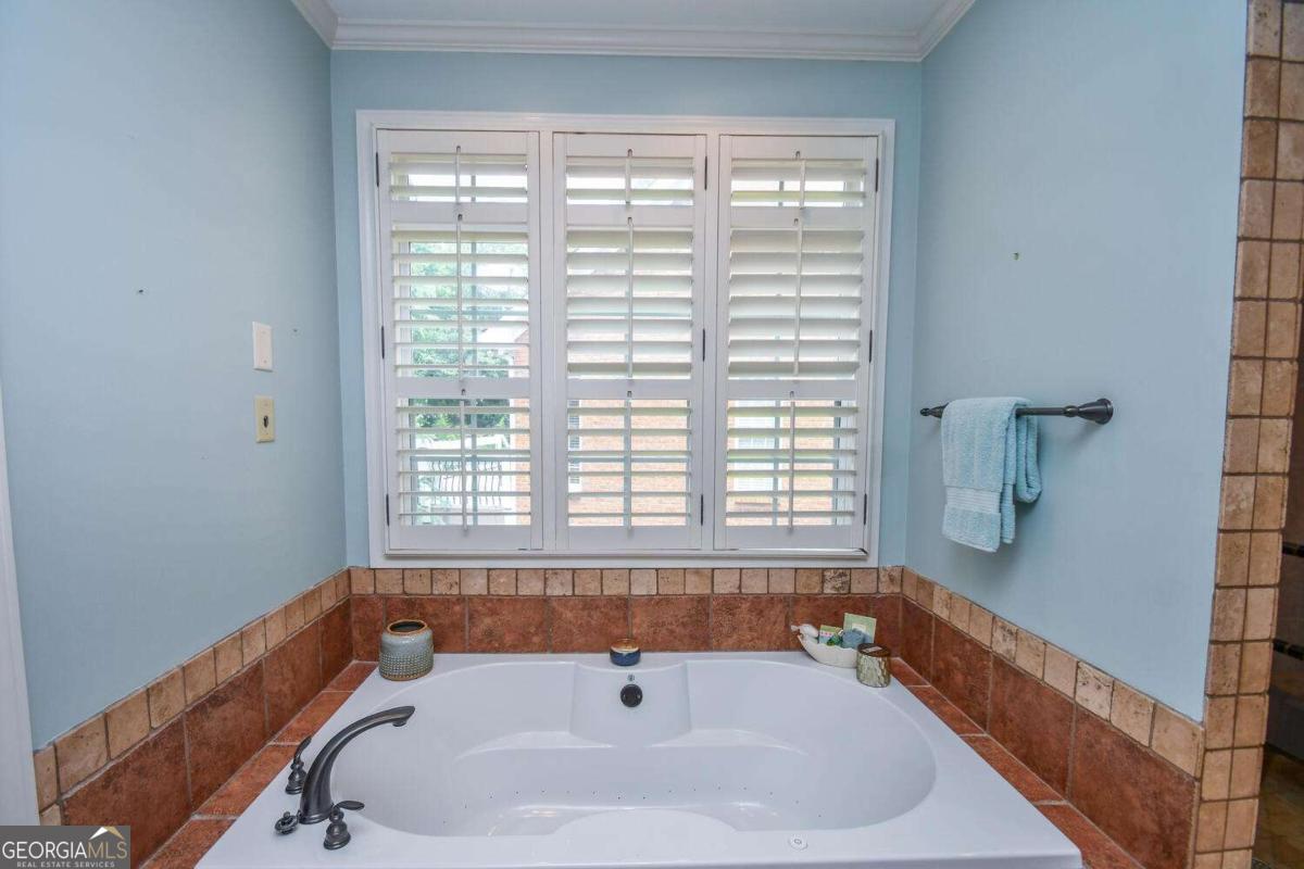 1173 Saint Charles Place