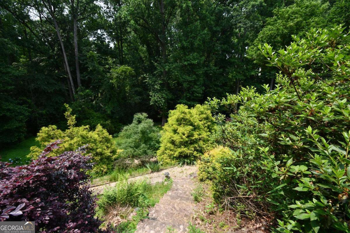 1173 Saint Charles Place