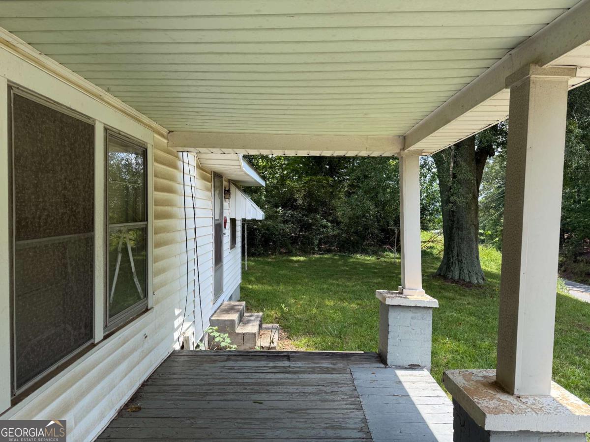 2443 Old Cornelia Highway