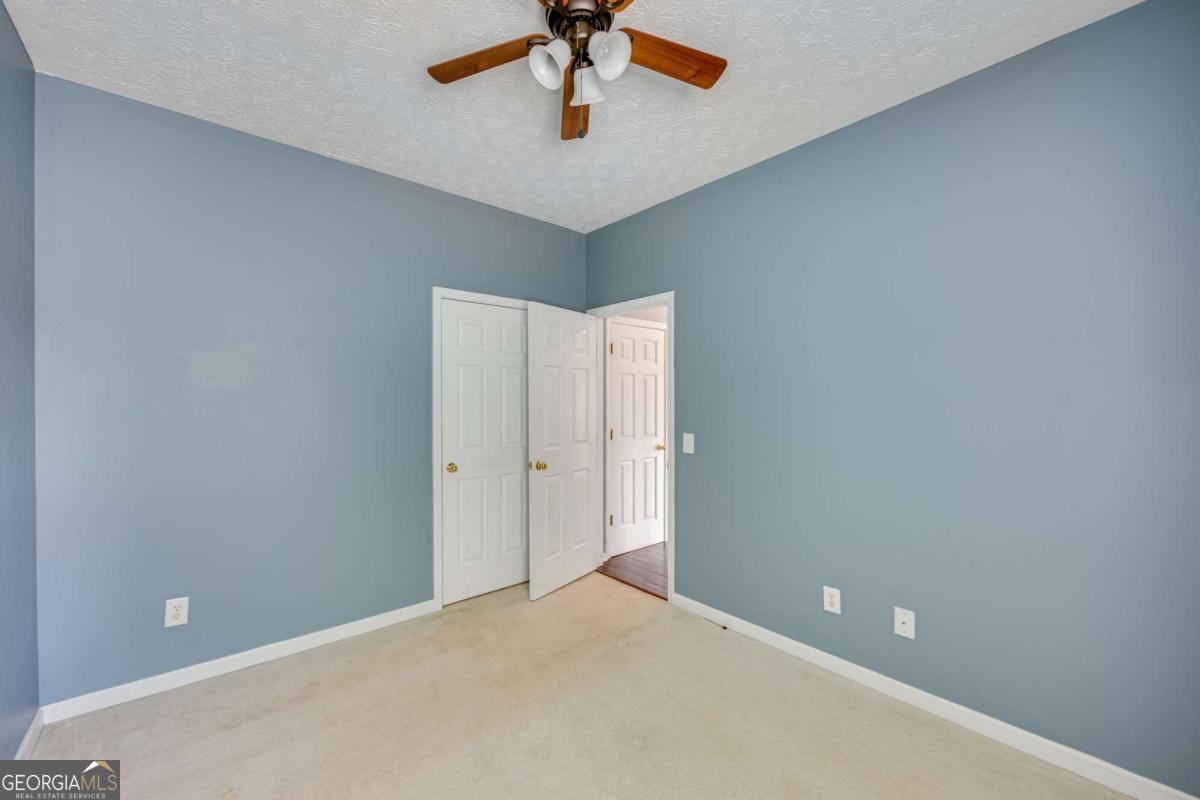 3903 Walnut Grove Way