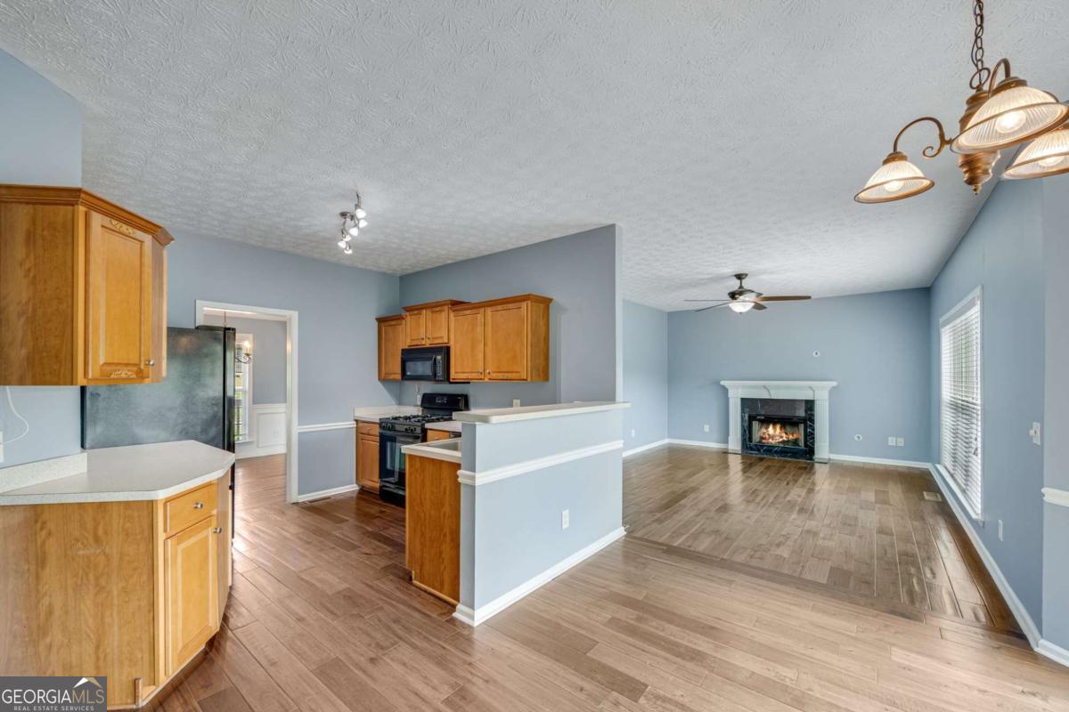 3903 Walnut Grove Way