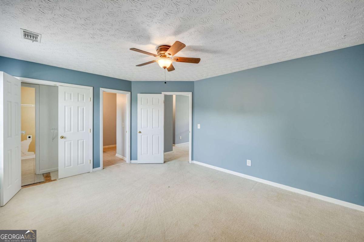 3903 Walnut Grove Way