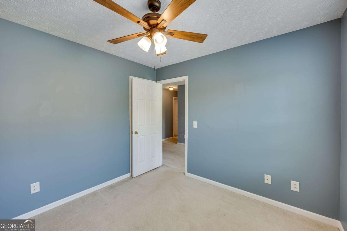 3903 Walnut Grove Way