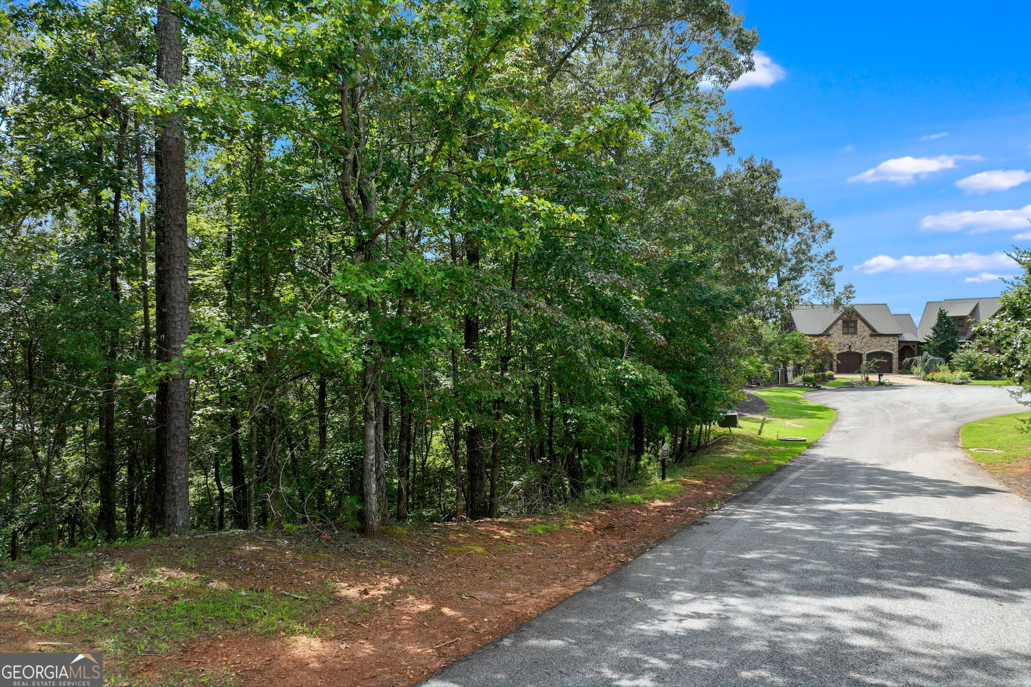 1042 Bruin Court