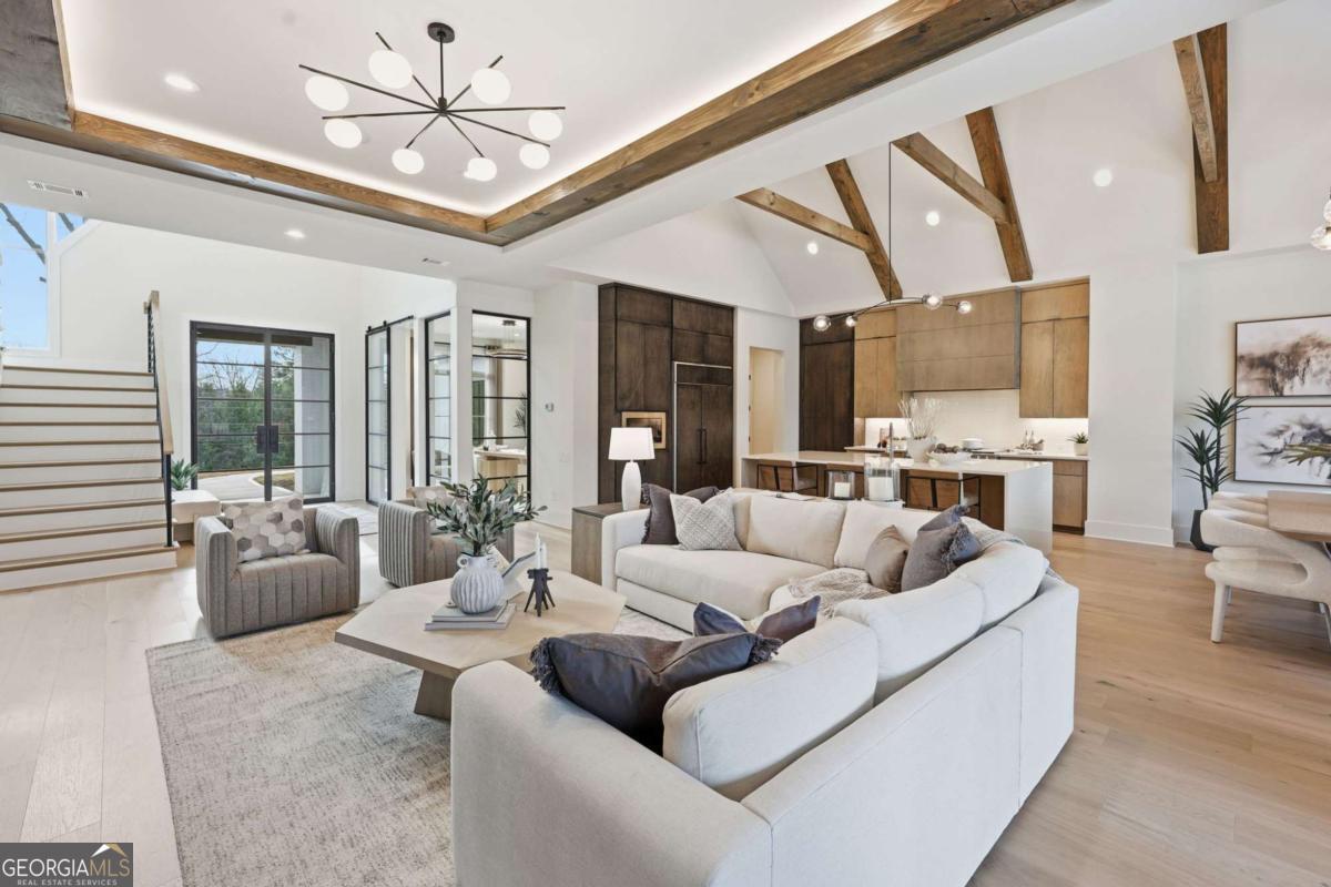 644 East Lake Drive