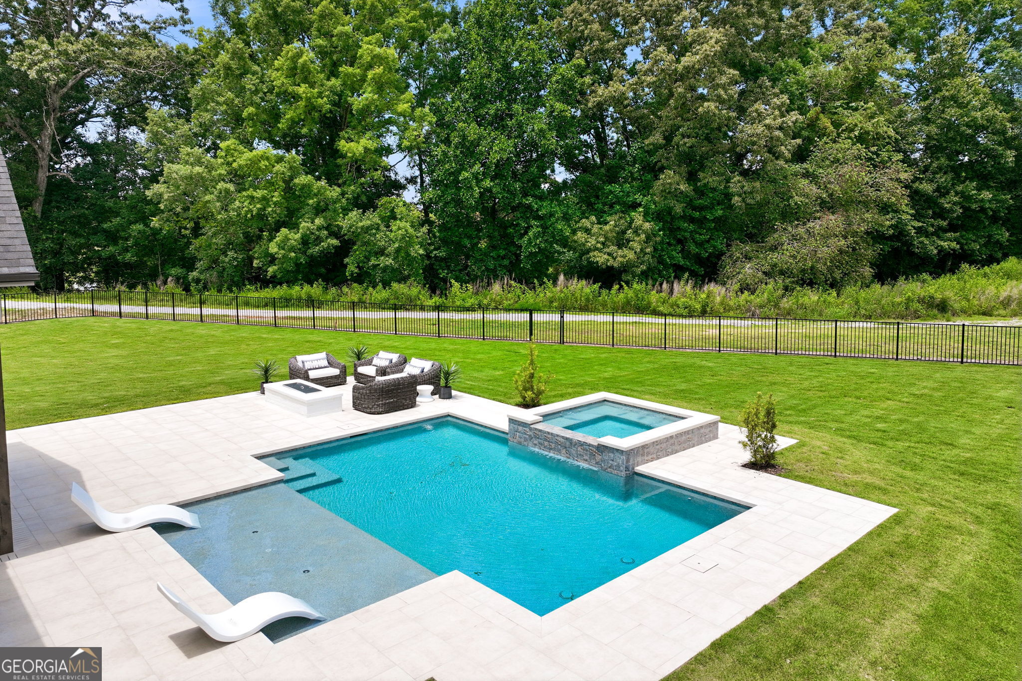 644 East Lake Drive