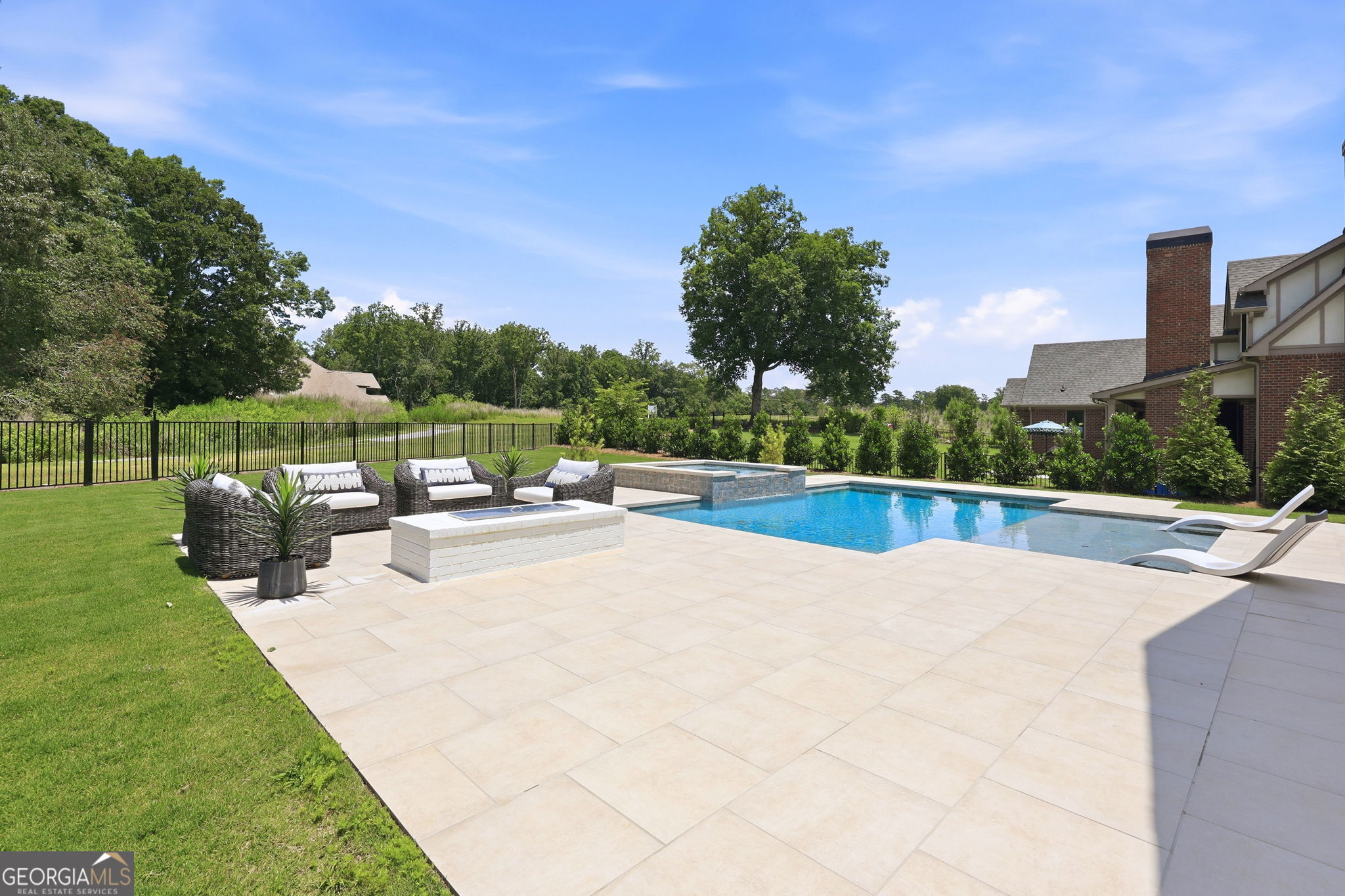 644 East Lake Drive