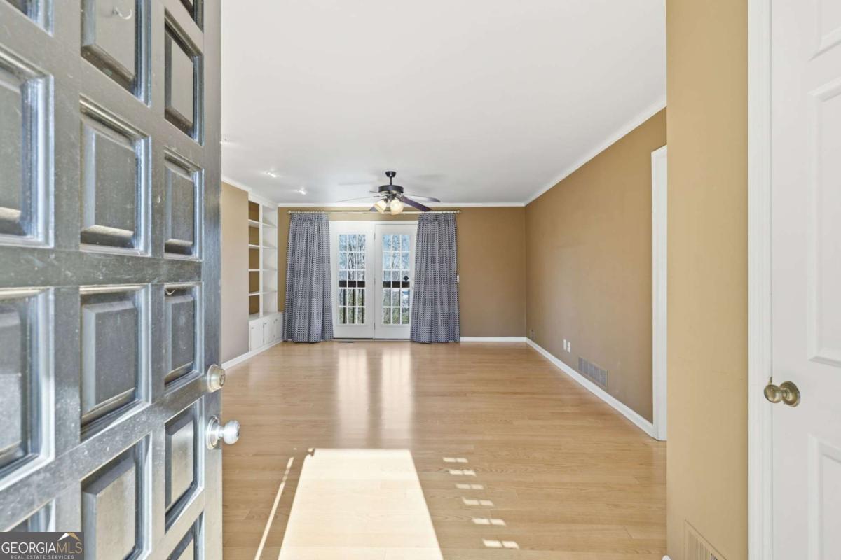 2224 Colonial Drive