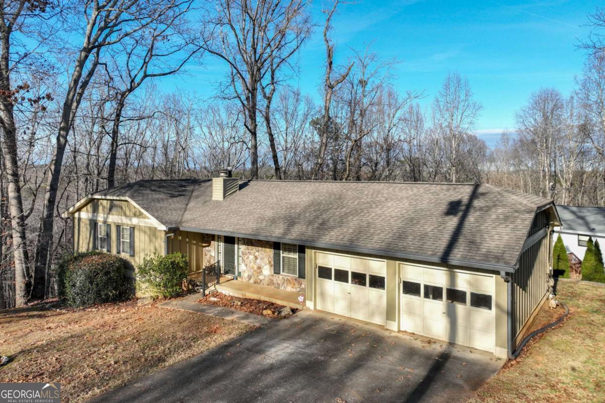 2224 Colonial Drive