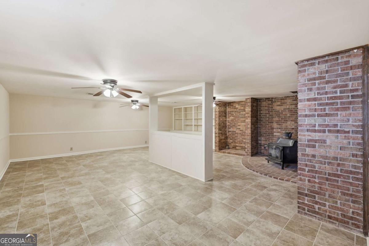 2224 Colonial Drive