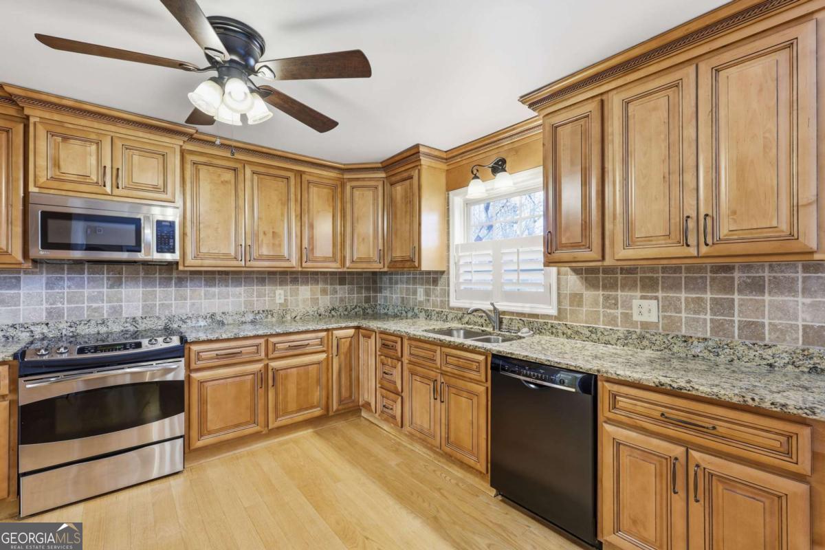 2224 Colonial Drive