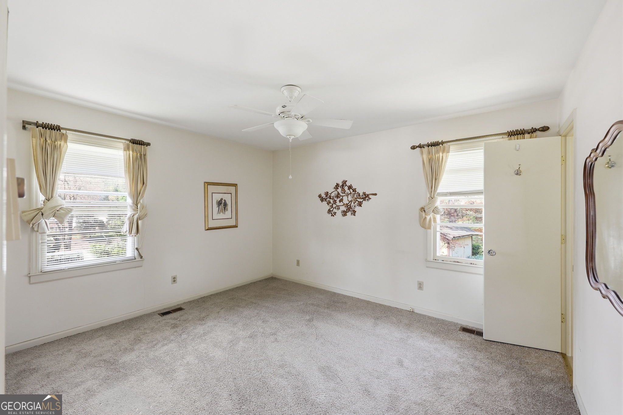 3024 Saint Charles Avenue