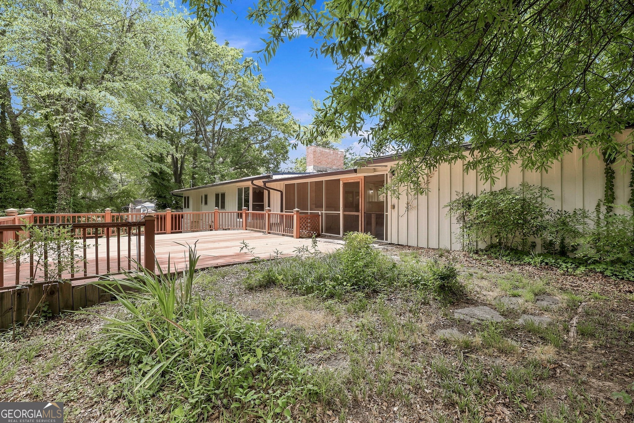 989 Rudolph Street