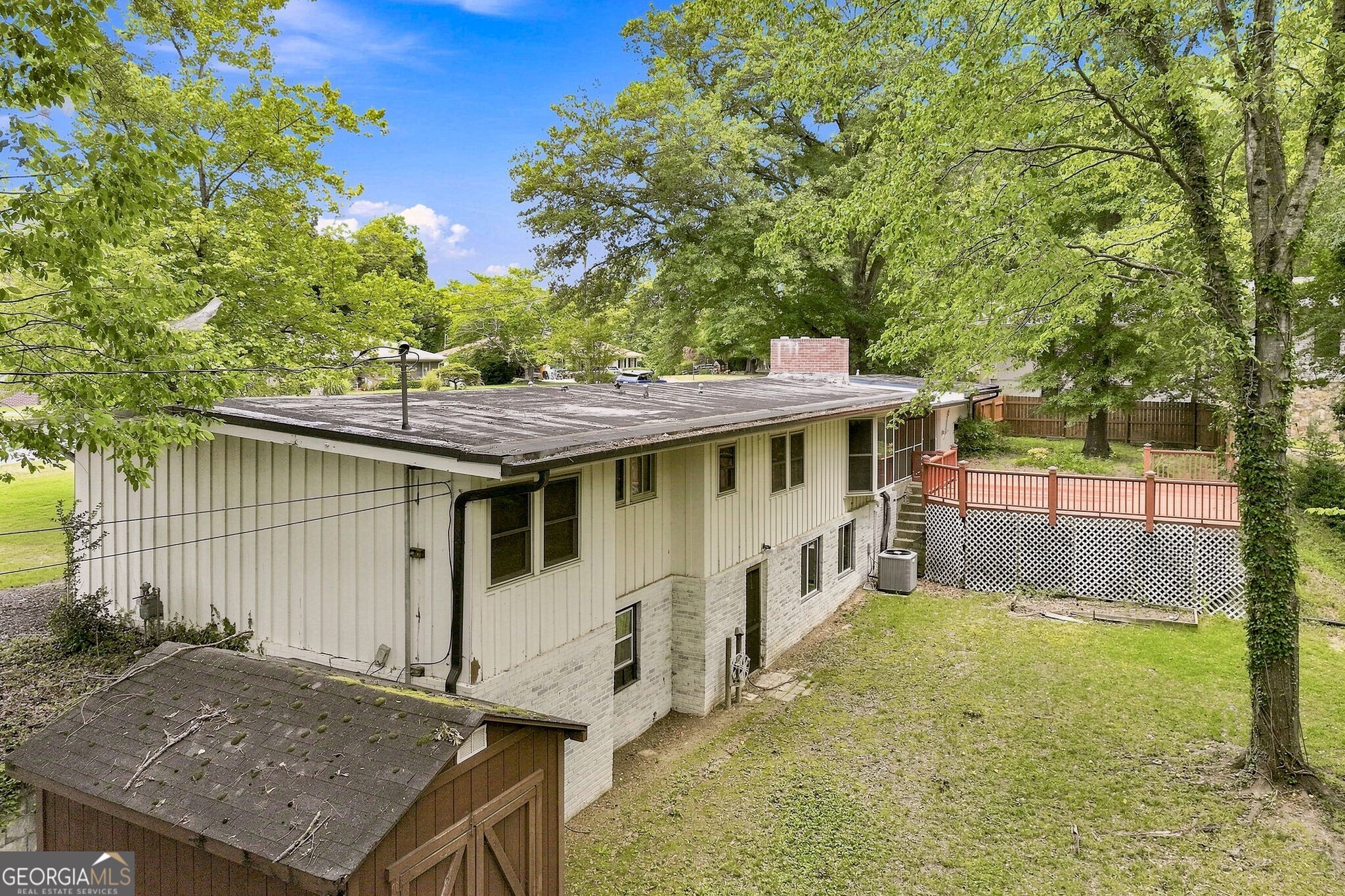 989 Rudolph Street