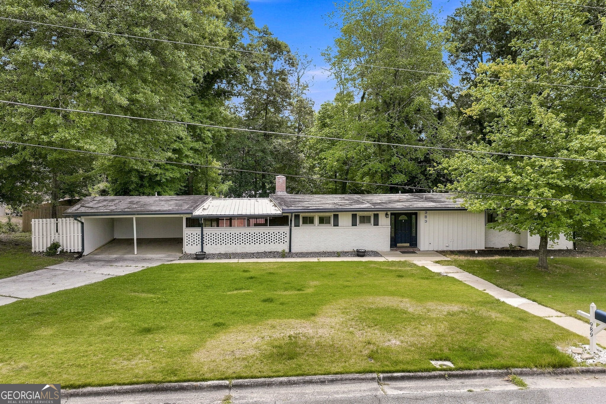 989 Rudolph Street