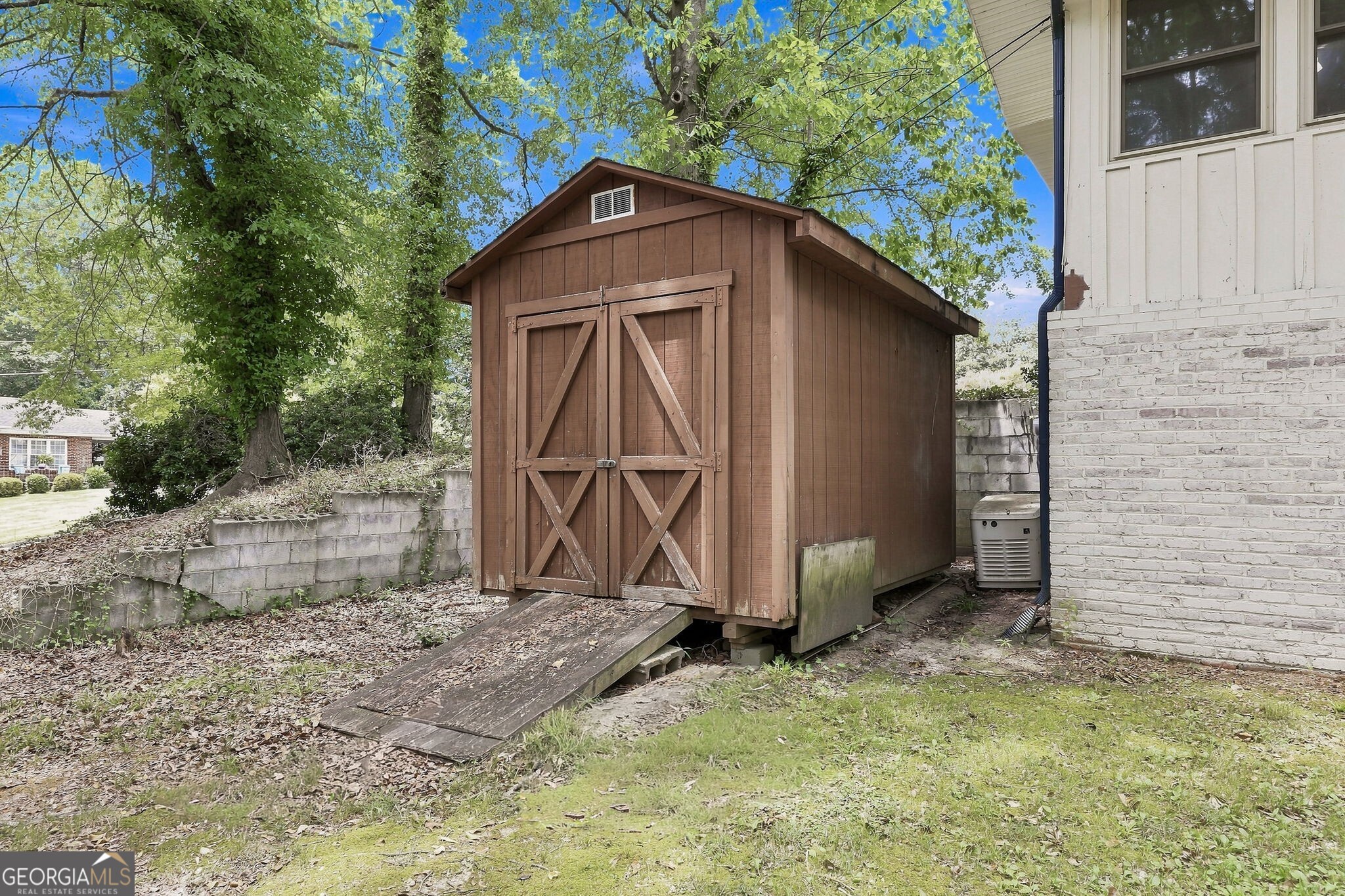 989 Rudolph Street