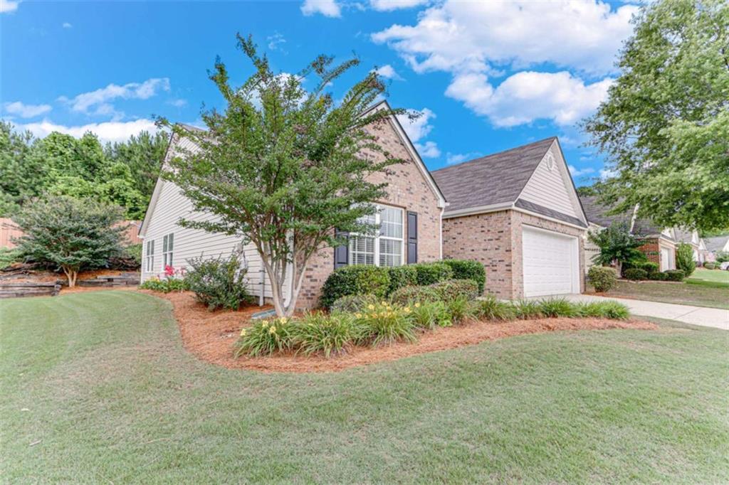 936 Village View Circle