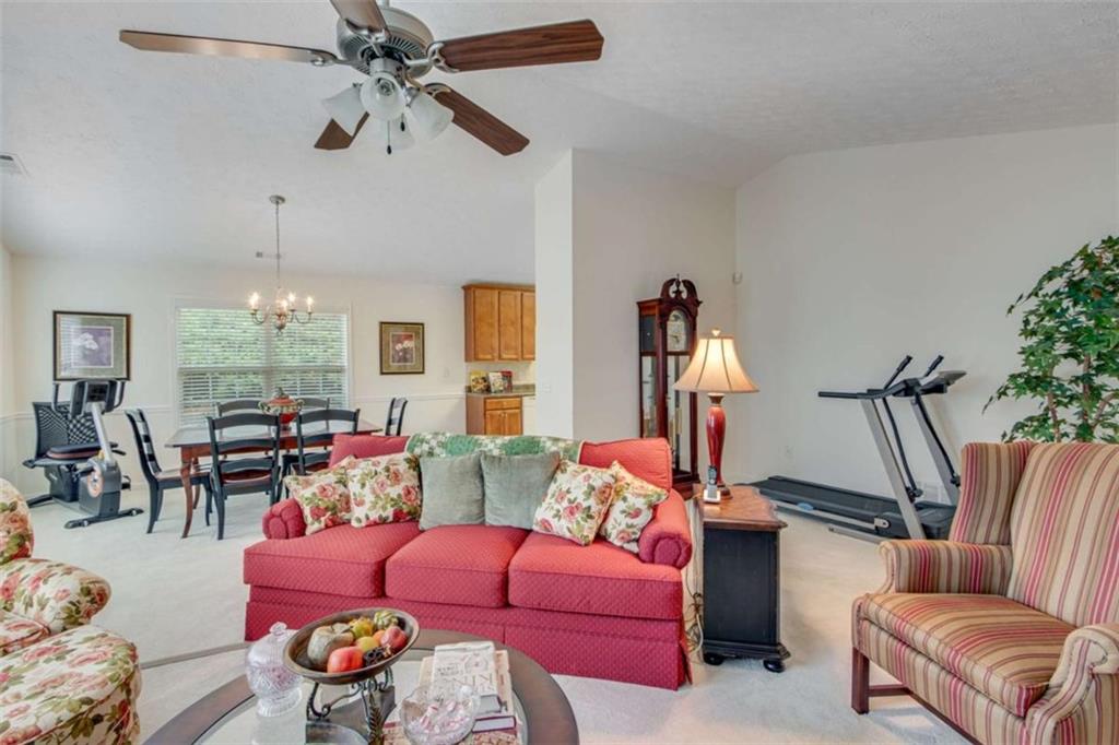 936 Village View Circle