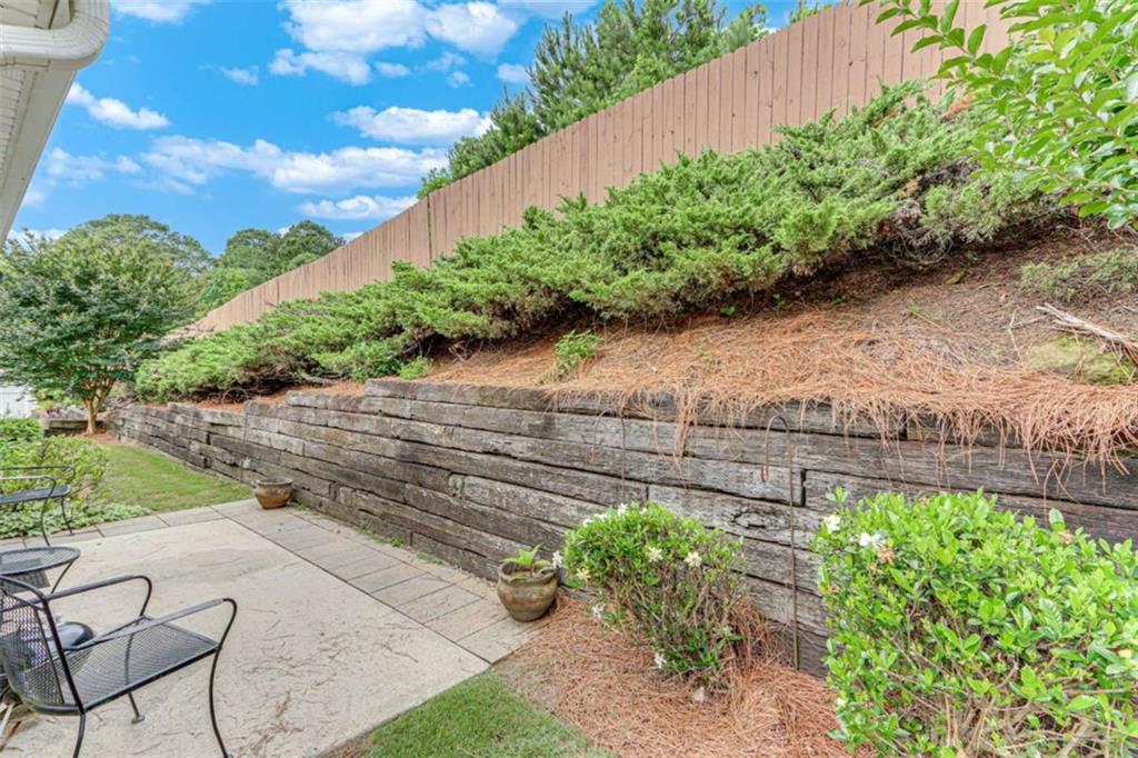 936 Village View Circle