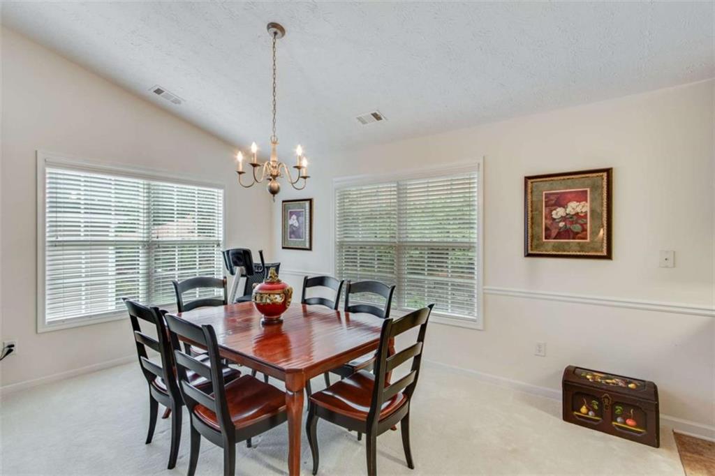 936 Village View Circle