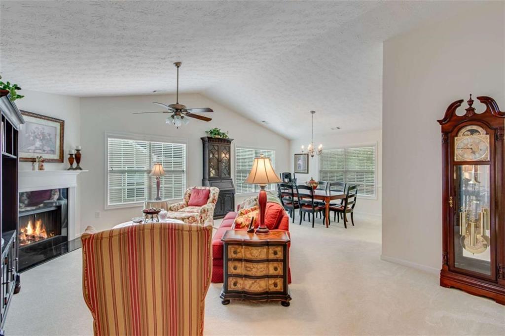 936 Village View Circle