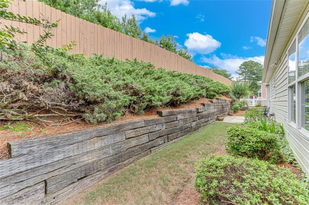 936 Village View Circle