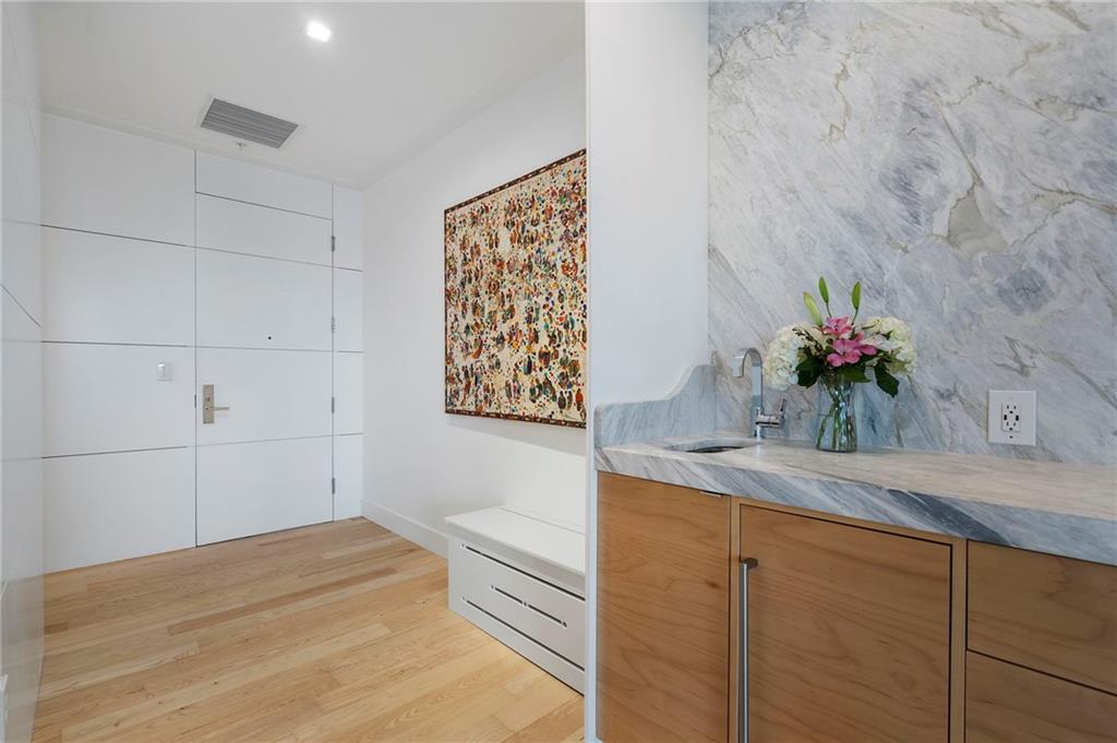 1820 Peachtree Street NW Unit 2002