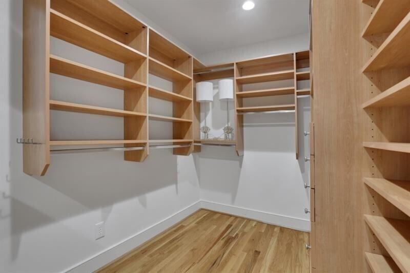 1211 Oakdale Road