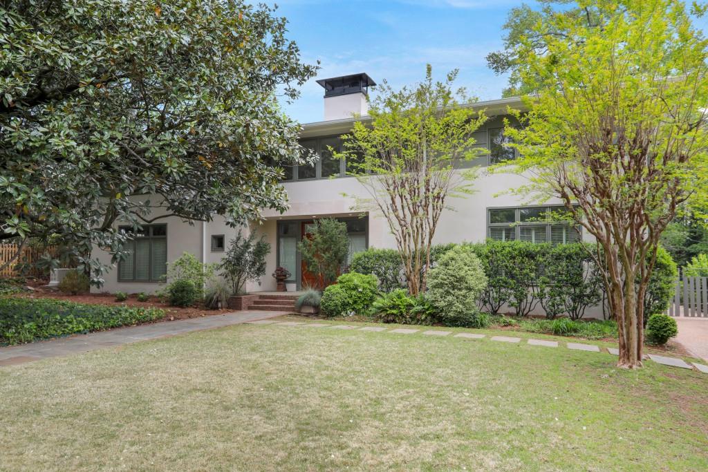 1211 Oakdale Road