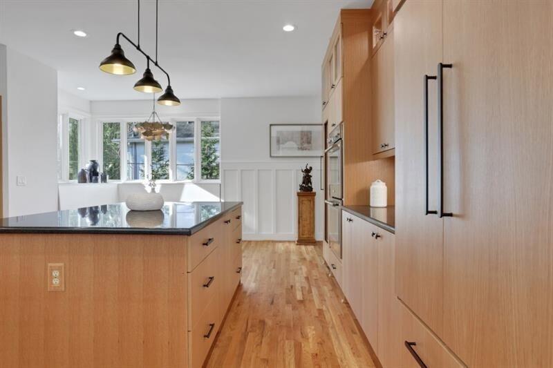 1211 Oakdale Road