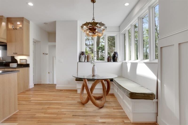 1211 Oakdale Road
