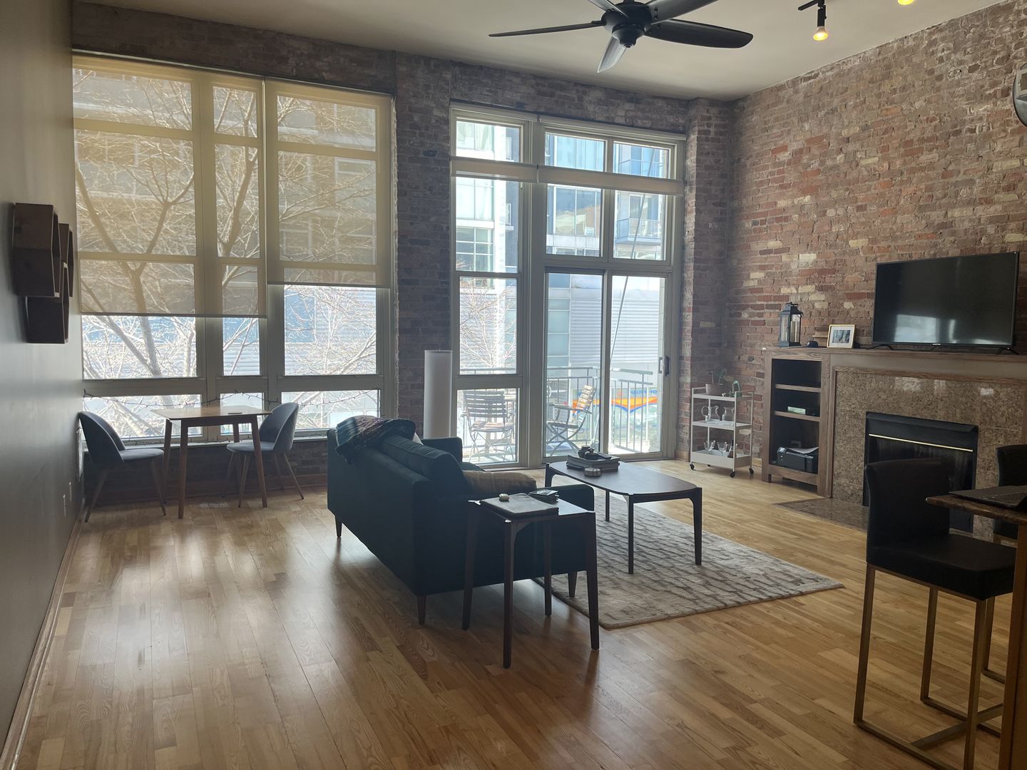 1631 S Michigan Avenue Unit: 203