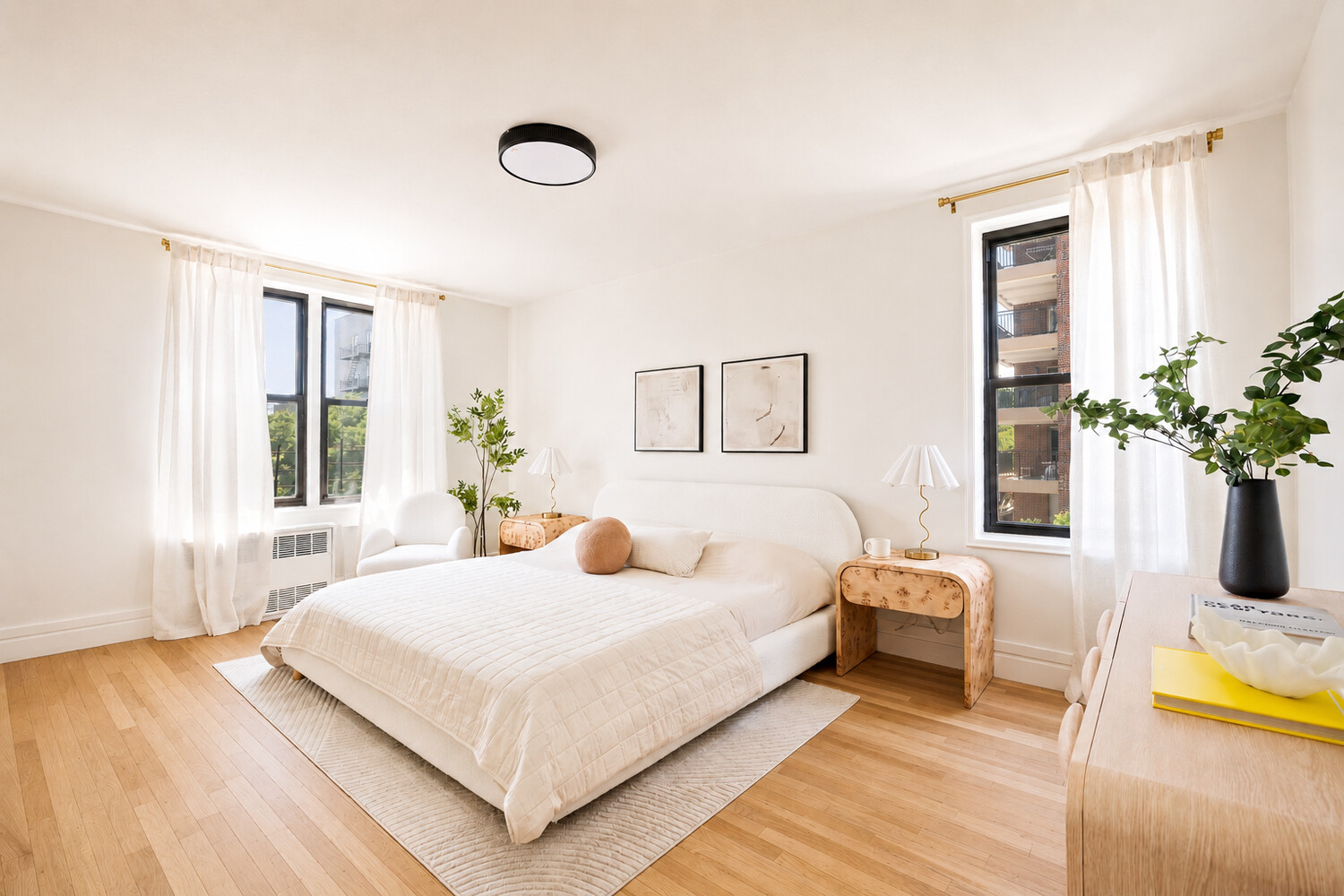 415 BEVERLEY Road 3C