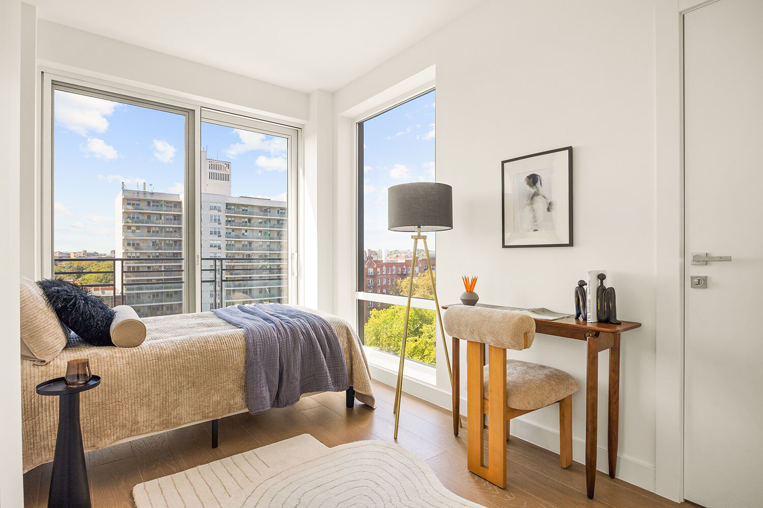 379 OCEAN Parkway PHB