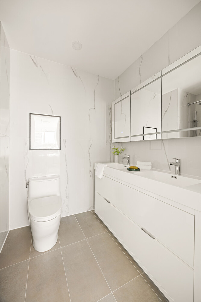 379 OCEAN Parkway PHB